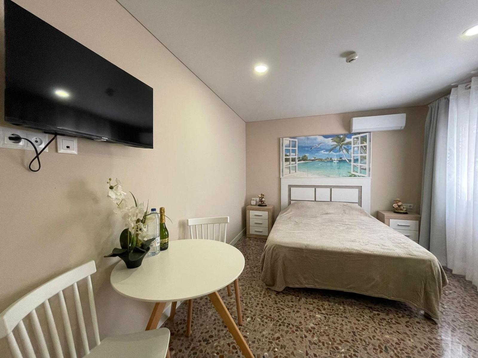 Apartamentos Belladorm Бенидорм Екстериор снимка