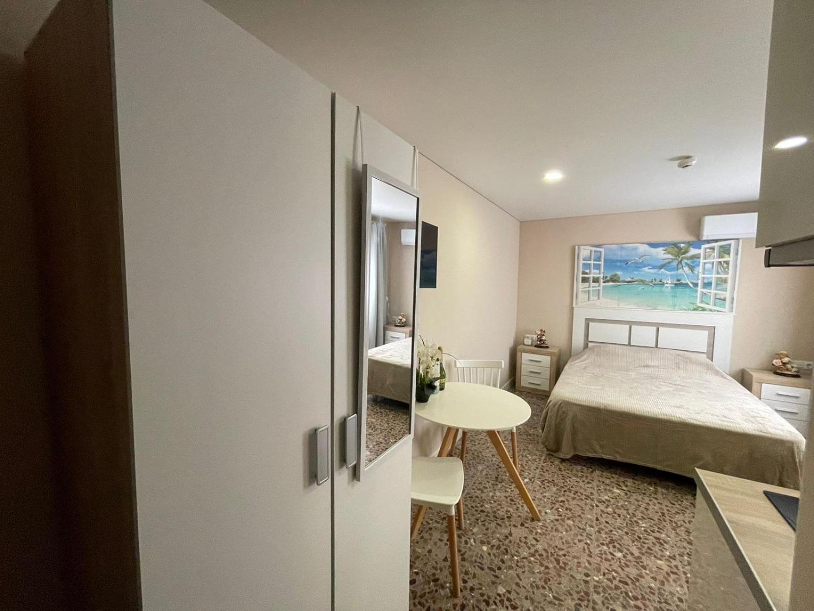 Apartamentos Belladorm Бенидорм Екстериор снимка