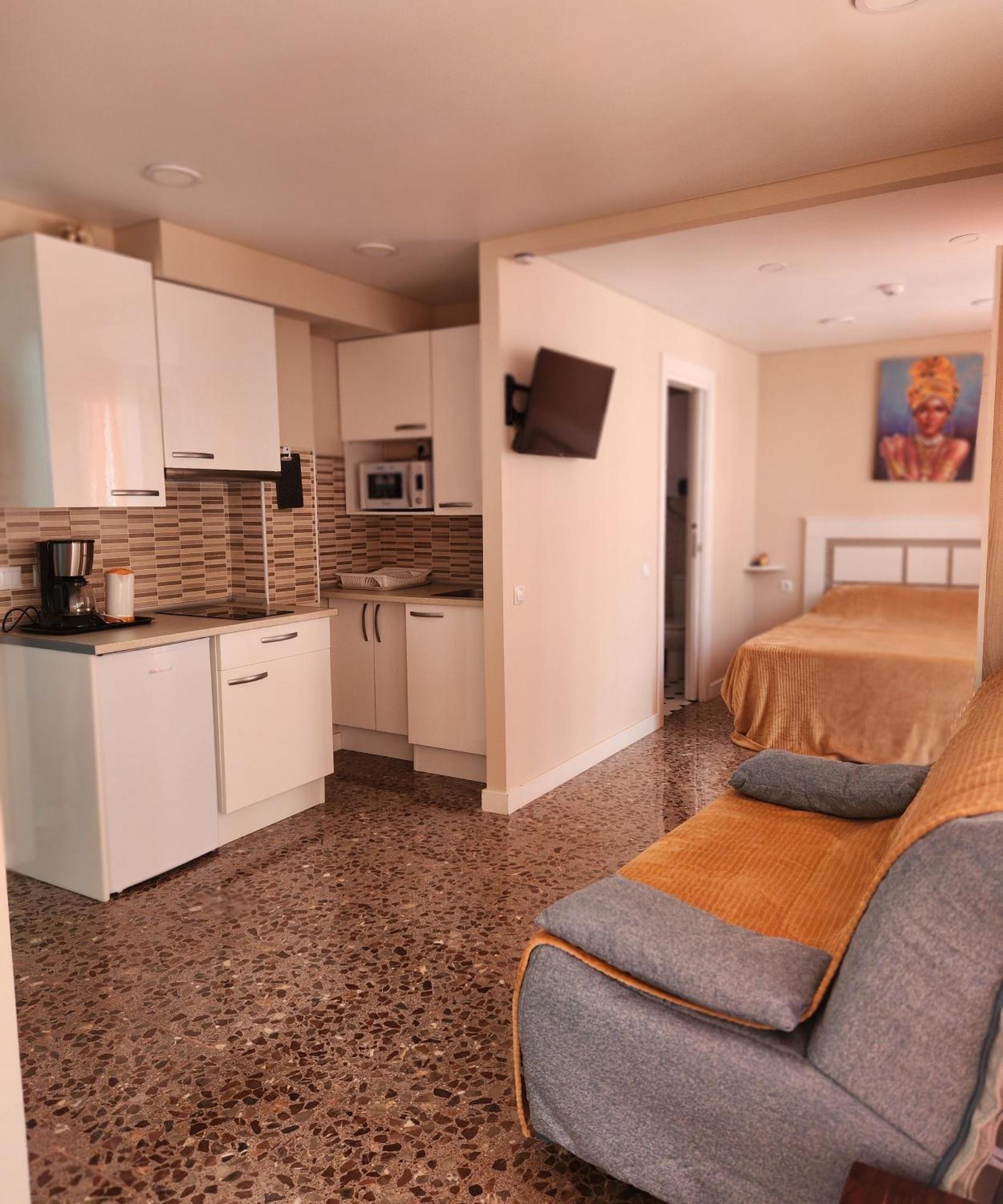 Apartamentos Belladorm Бенидорм Екстериор снимка