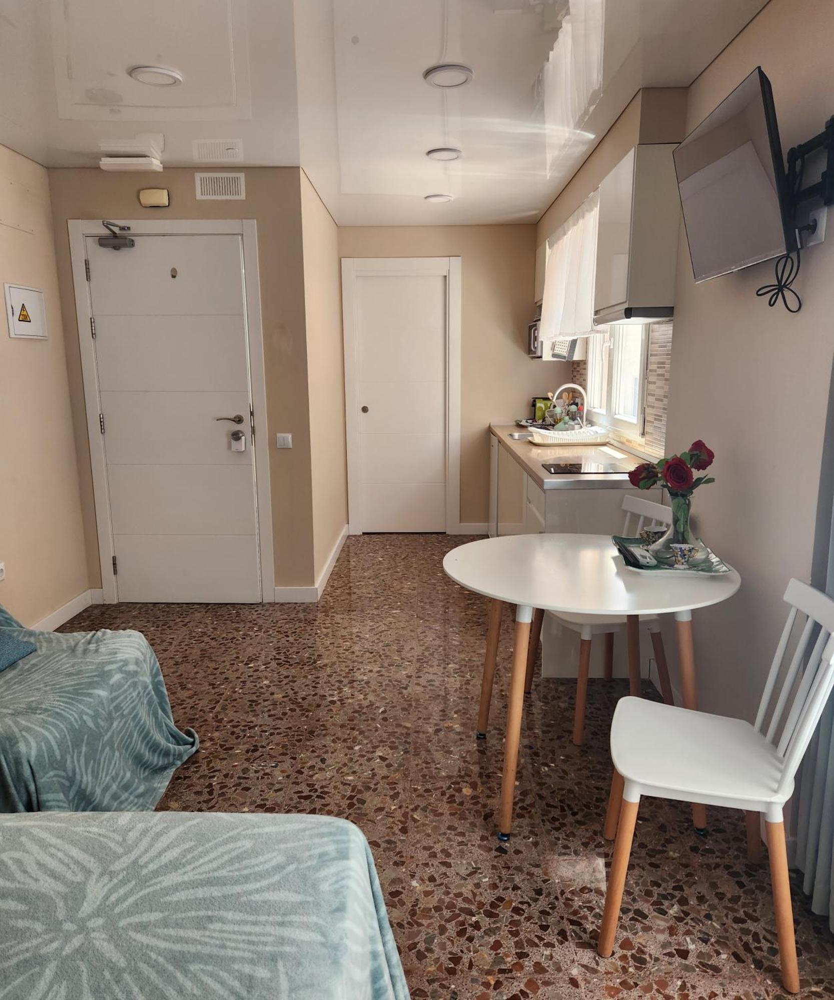 Apartamentos Belladorm Бенидорм Екстериор снимка