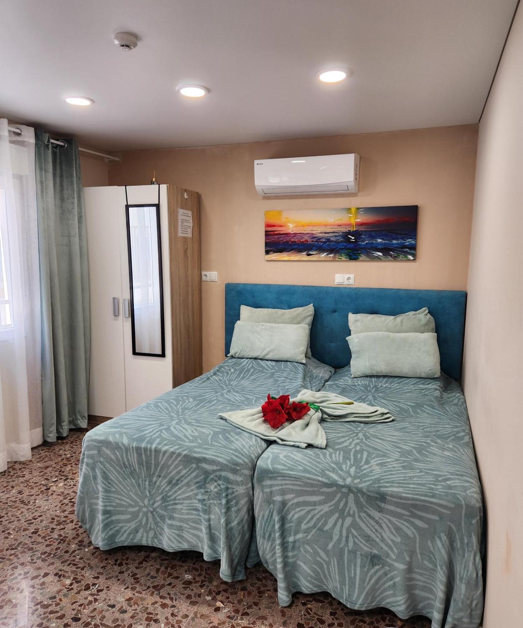 Apartamentos Belladorm Бенидорм Екстериор снимка