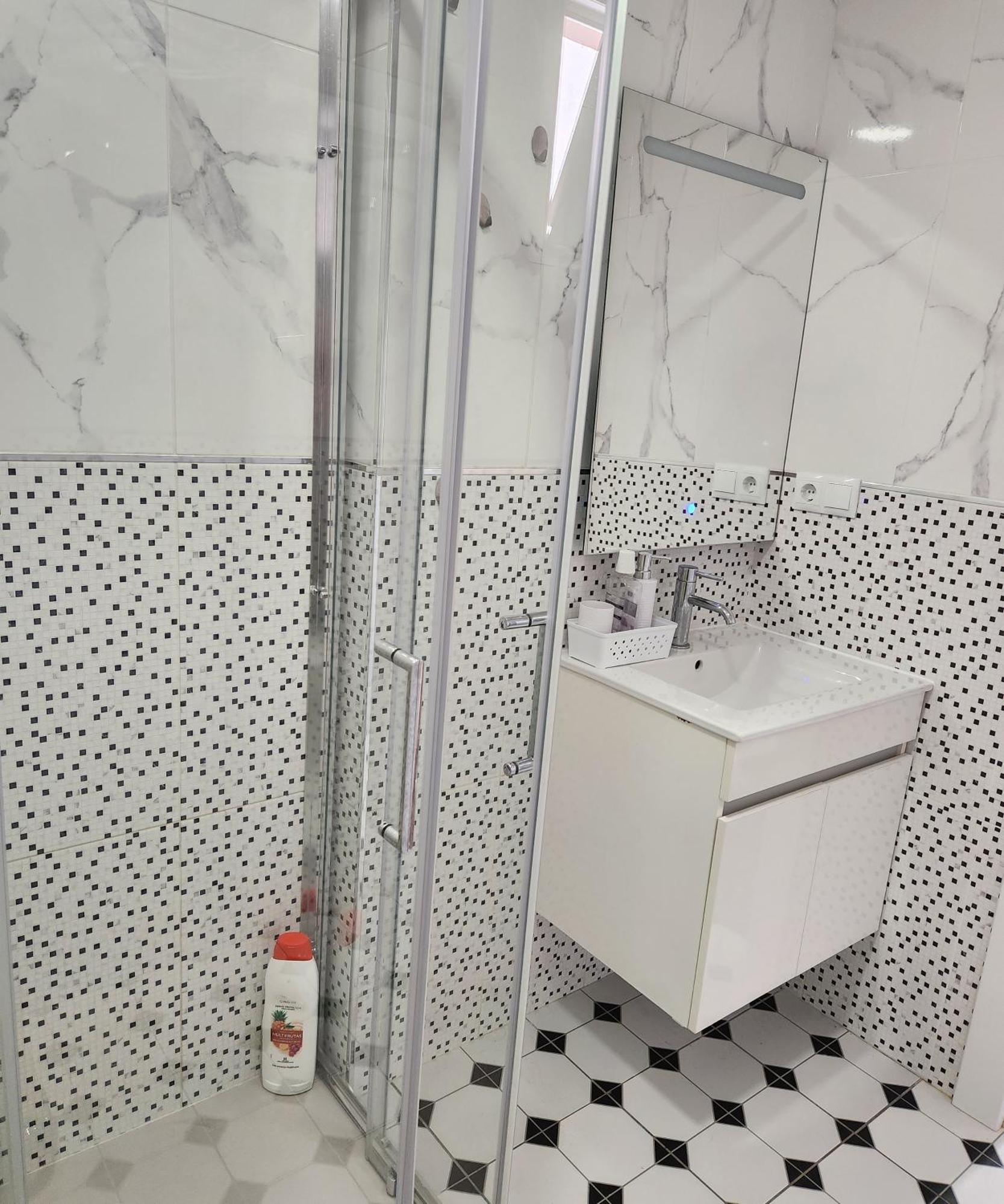 Apartamentos Belladorm Бенидорм Екстериор снимка